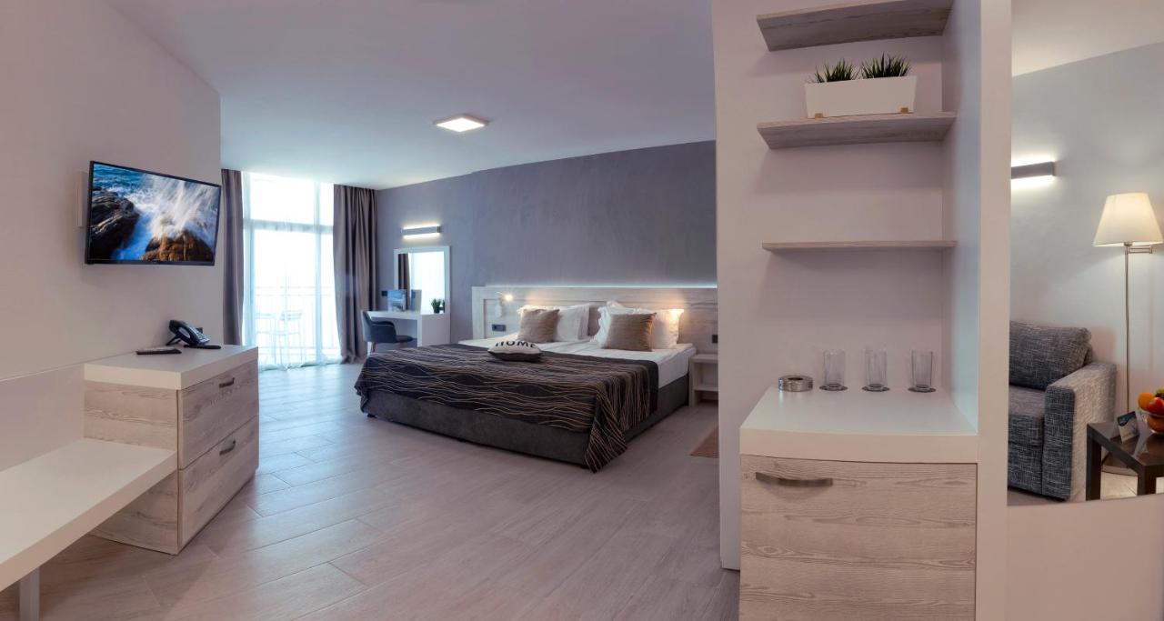 Luna Beach Hotel โกลเดน แซนส์ ภายนอก รูปภาพ