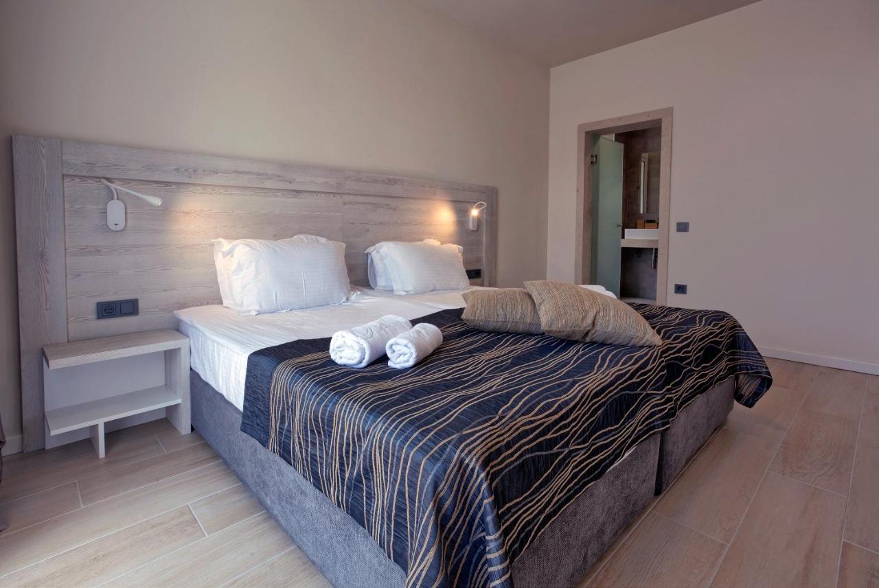 Luna Beach Hotel โกลเดน แซนส์ ภายนอก รูปภาพ